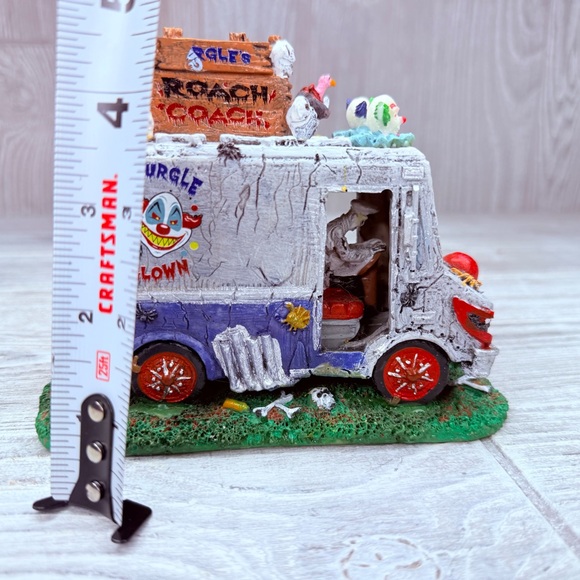 Lemax 43103 GURGLE'S ROACH COACH Spooky Town Retired Table Accent Halloween - Picture 8 of 8